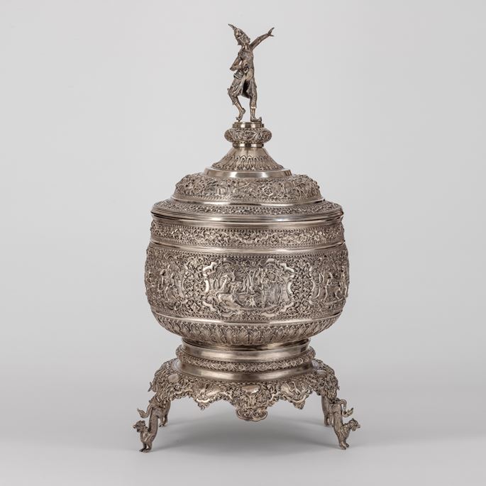 Silver Betel Box with lid and stand | MasterArt